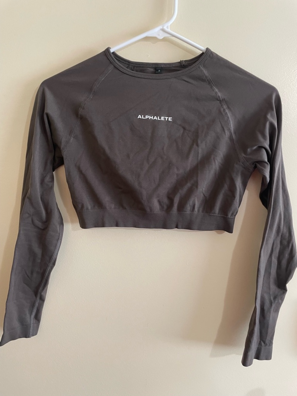 Alphalete Fitted Cropped Long Sleeve